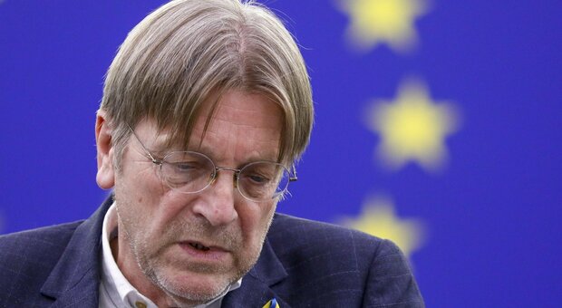 Petrolio russo, Verhofstadt: «Europa bloccata dai veti, ora cambiamo le regole»