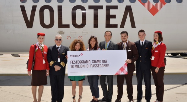 Volotea cerca 30 hostess e steward per gli aeroporti di Venezia e Verona