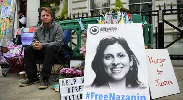 Iran, Nazanin Zaghari-Ratcliffe rilasciata dopo 5 anni di prigione ma spunta una nuova accusa