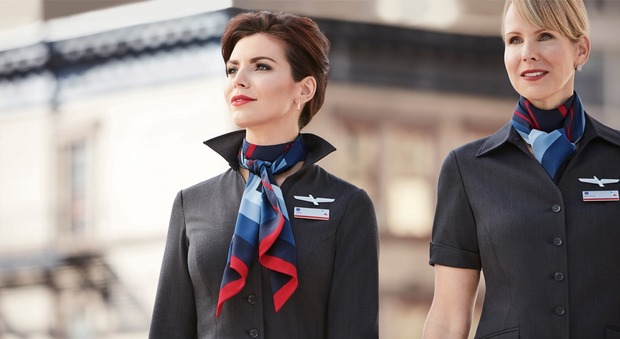 American Airlines cambia divise, le hostess protestano: "Ci fanno ammalare"