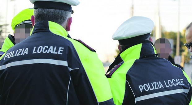 Polizia locale al concorso di Conegliano ne rimangono solo in due per i test fisici