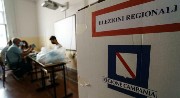 Napoli Est, ombre sulle elezioni Regionali: «Cassette di birra in cambio dei voti»