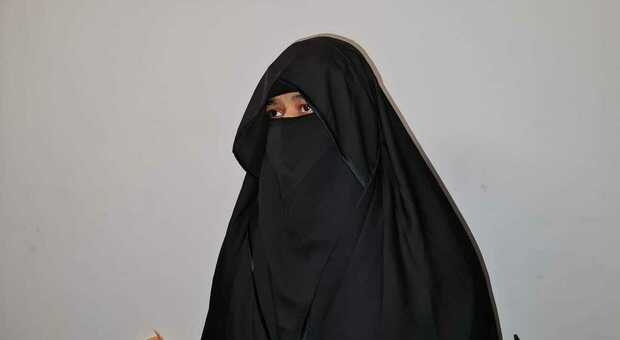 Marghera. Sanuara, picchiata e insultata per il niqab. «Dobbiamo difendere la libertà di indossare il velo come in Iran»
