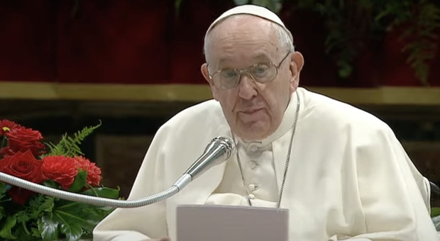 Papa Francesco: «Non vado in pensione. La morte? Mi terrorizza il dolore»