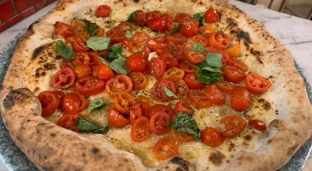 A Napoli le ricette di chef stellati «diventano» pizze