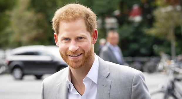 «Chiamatemi solo Harry», il principe accelera lo strappo da Buckingham Palace