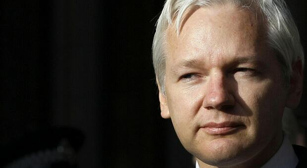Conferita la cittadinanza onoraria ad Assange