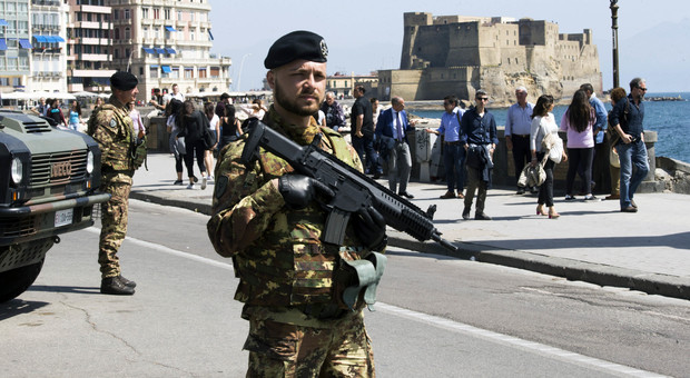Allerta Isis, il monito del gip: rischio imminente di un attentato a Napoli