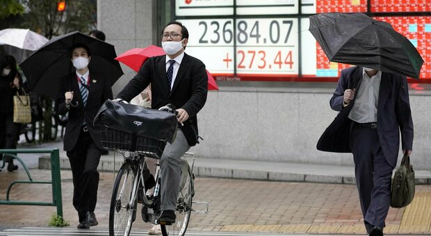 Covid, in Giappone sempre meno figli a causa della pandemia: «Gravidanze diminuite dell'11%»
