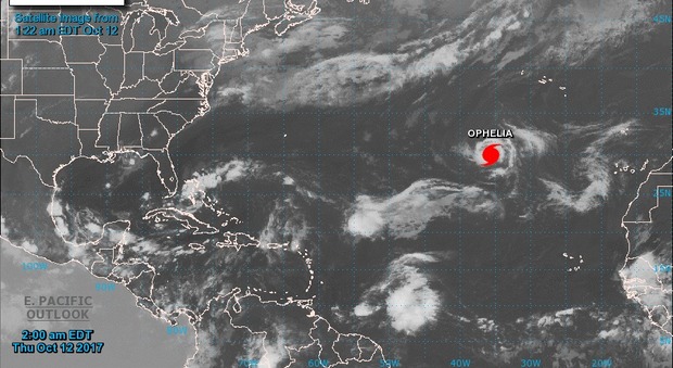 Ophelia, la tempesta tropicale diventa uragano e punta dritto verso l'Europa (NHC)