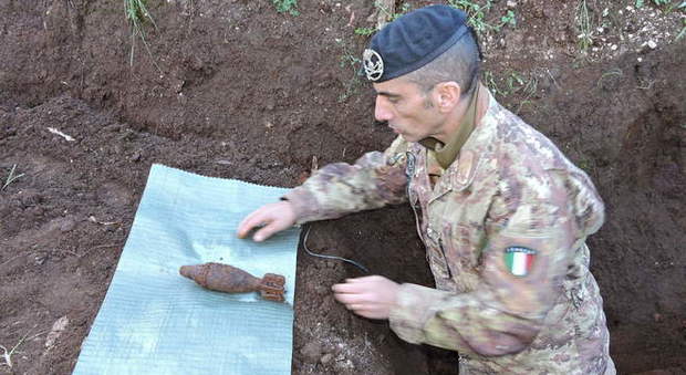 Roma, trovate bombe della II guerra mondiale durante gli scavi per una villa in costruzione