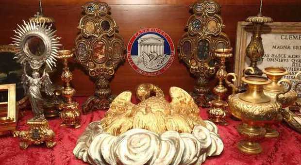 Arte sacra, opere rubate restituite al Vicariato torna nelle chiese un tesoro da un milione
