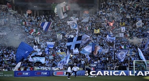 La Curva Nord contro Lotito, squadra e Inzaghi: «Sei un uomo piccolo»