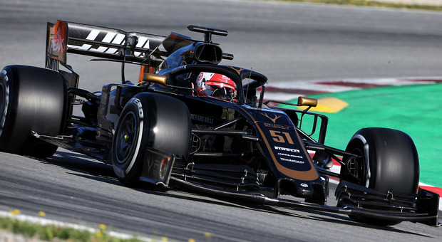 Nella foto, Fittipaldi al volante della Haas in un test 2019