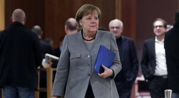 Germania, fallito il negoziato per un governo di coalizione: i liberali si tirano indietro