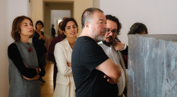Ai Weiwei in visita al Madre: l'artista cinese per la prima volta a Donnaregina