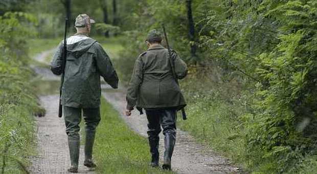 A caccia in Serbia, arrestati 2 ternani avvocato e veterinario nei guai
