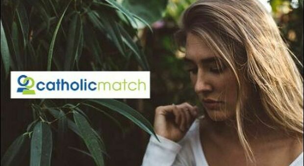 Tinder per i cattolici, arriva Catholic Match: l'app di incontri riservata ai credenti