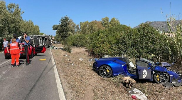 Incidente in Ferrari, morti carbonizzati due passeggeri in Sardegna: lo schianto dopo un frontale con un camper