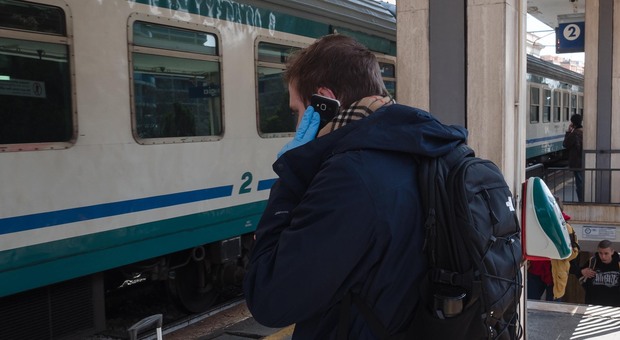 Abruzzo, accordo con Trenitalia: una carta sconto per i pendolari