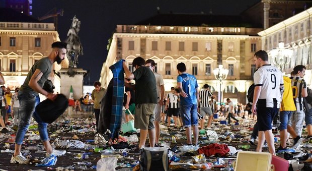 Torino, 8 arresti per il panico in piazza San Carlo: «Usarono spray urticante». Per due l'accusa è omicidio preterintenzionale