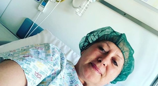 Carolyn Smith di nuovo in ospedale: «Tutto pronto per l'operazione!»