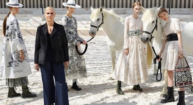 Maria Grazia Chiuri e le escaramuzas di Dior