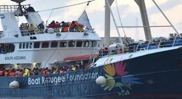 Migranti, nuovo sbarco nel porto di Catania