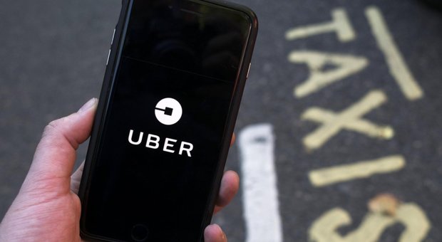 Uber, accordo con Nissan a Londra per 2mila Leaf: rilancio sulla mobilità a zero emissioni