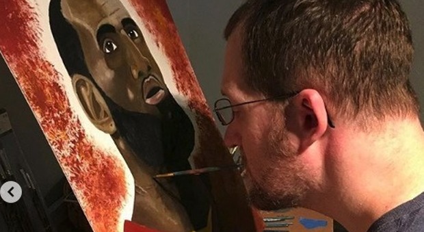 Paralizzato da 14 anni, dipinge con la bocca: «Mai arrendersi». Le sue opere conquistano Instagram