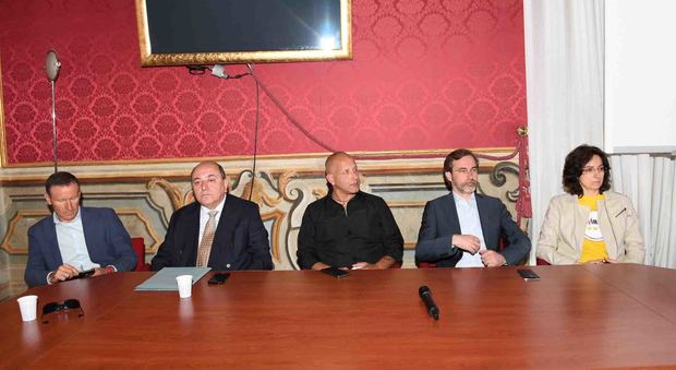I cinque candidati-sindaco a Rieti (Foto Cosentino)