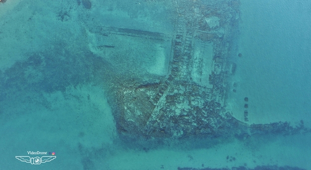 Baia, immagini nuove e uniche della città sommersa ripresa con un drone Video