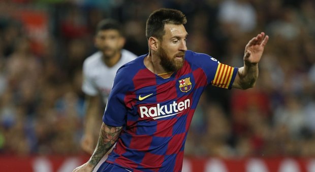 Messi confessa: «Ho pensato di lasciare il Barcellona per il fisco»
