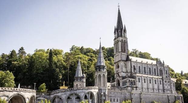 Alvito, dal viaggio a Lourdes alla truffa: pellegrini delusi restano a casa