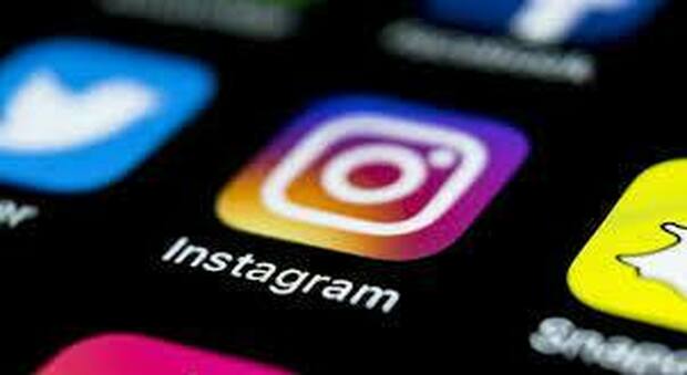 Nuove regole per Instagram, data di nascita obbligatoria: l'obiettivo è fornire un'esperienza personalizzata per età