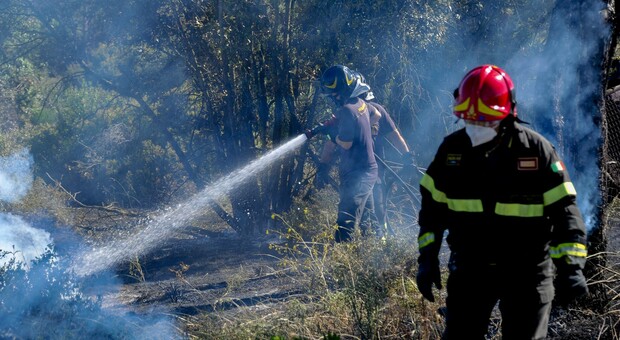 Lazio, l’estate record degli incendi. La Regione: stato di calamità