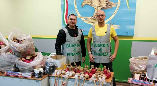 Napoli: «cipolle», «cobra», «thunder»: sigilli a deposito di botti killer nel Napoletano