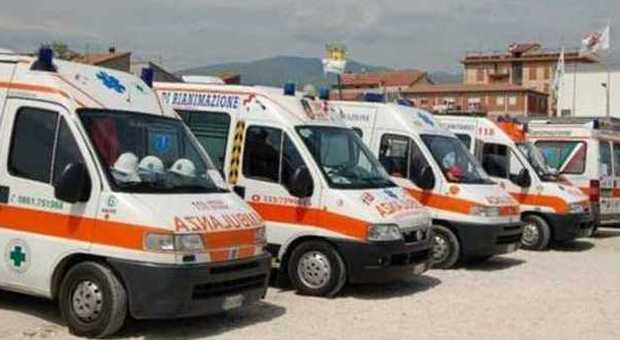 Dodici autisti di ambulanza pagati da mesi per non fare nulla