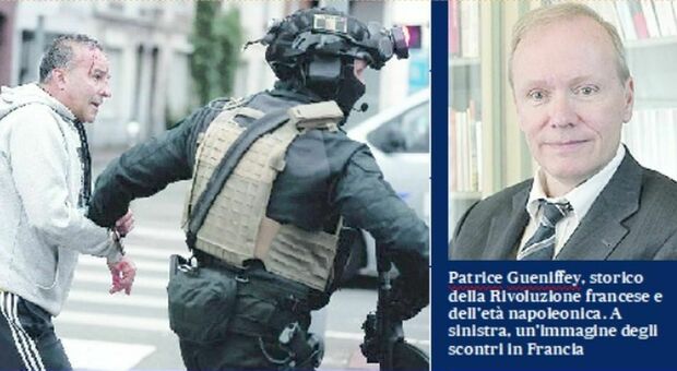 Violenze Francia, lo storico della Rivoluzione francese, Patrice Gueniffey: «A Parigi crisi di autorità. L’integrazione ha fallito»
