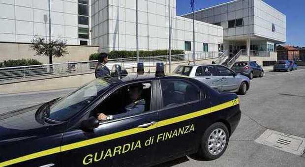 Residenza fittizia per avere la pensione Tre stranieri denunciati a Pesaro