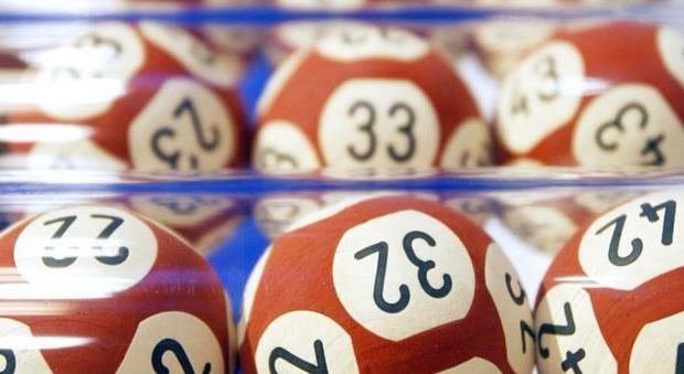 Estrazioni Lotto e Superenalotto di giovedì 3 gennaio, i numeri vincenti. Nessun 6 né 5+, jackpot a 86,3 milioni