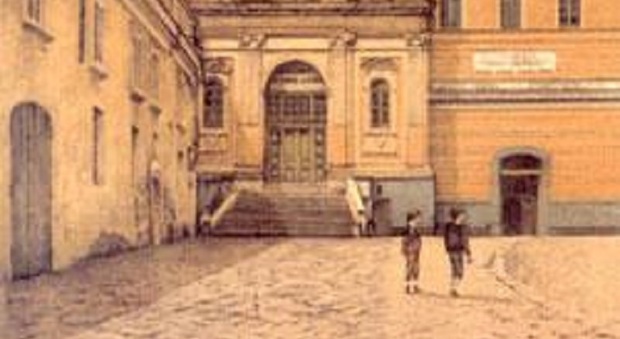 Il cortile del liceo classico Vittorio Emanuele II