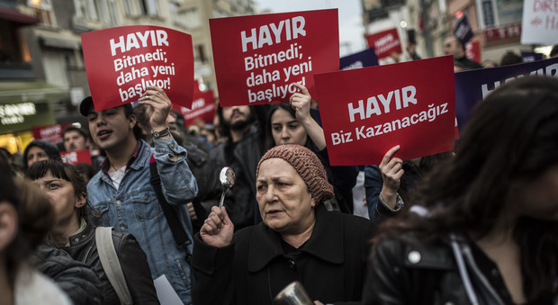 Turchia, i dubbi dell'Osce: 2,5 milioni di schede sospette