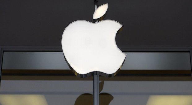 Strage di San Bernardino, Apple contro l'FBI: "Non sbloccheremo l'iPhone del killer"