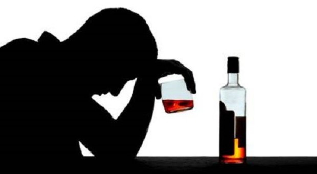 Alcol, 40 mila morti l'anno e 8,6 milioni a rischio dipendenza