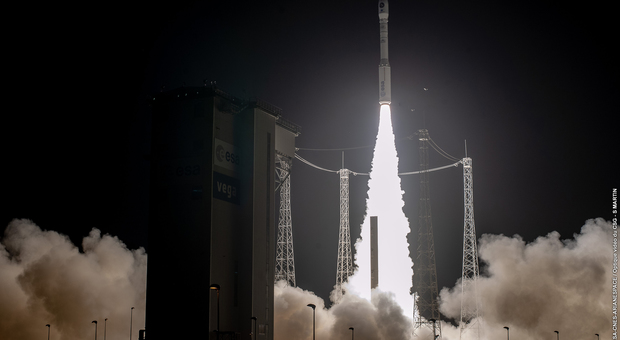Il decollo del satellite Prisma dalla base spaziale di Kourou
