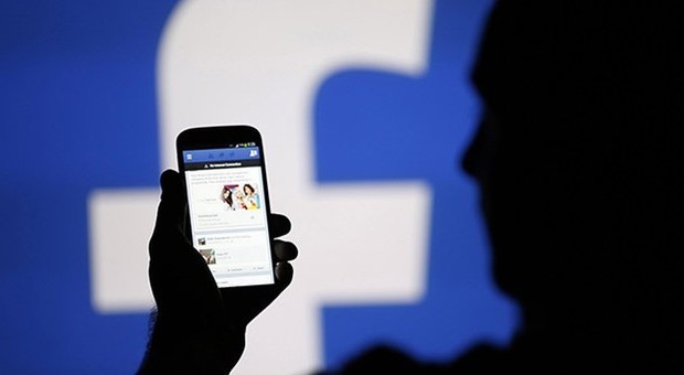 Facebook cancella 652 account falsi in vista del voto in Usa. «Dietro ci sono Russia e Iran»