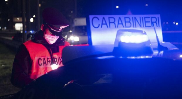 Rissa con coltelli tra adolescenti: indagano i Carabinieri