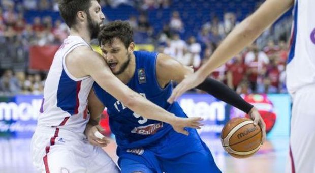 L'Italbasket non fa il miracolo: vince la Serbia. Domenica gli ottavi alle 18.30 contro Israele