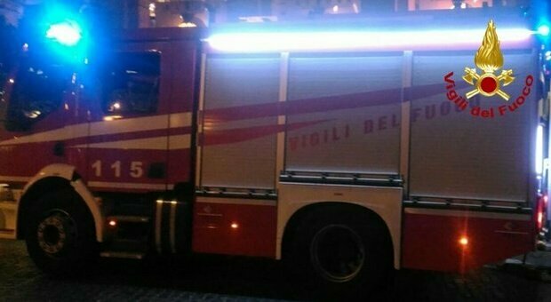A fuoco un'ala di un hotel in pieno centro a Trieste: evacuato il DoubleTree by Hilton